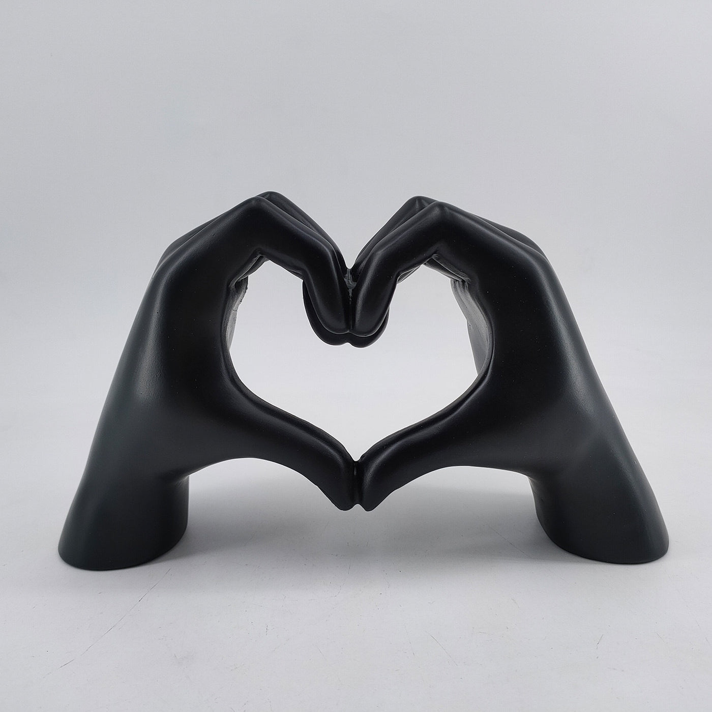 Love Heart Decoration Heart Shaped Love Finger Statue Resin Crafts - Antique Decore